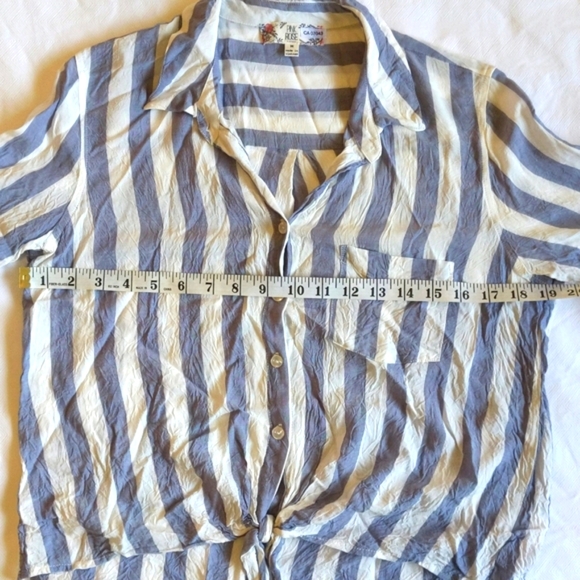 pink rose striped rayon button down tie front collared shirt women's size medium - Picture 7 of 11